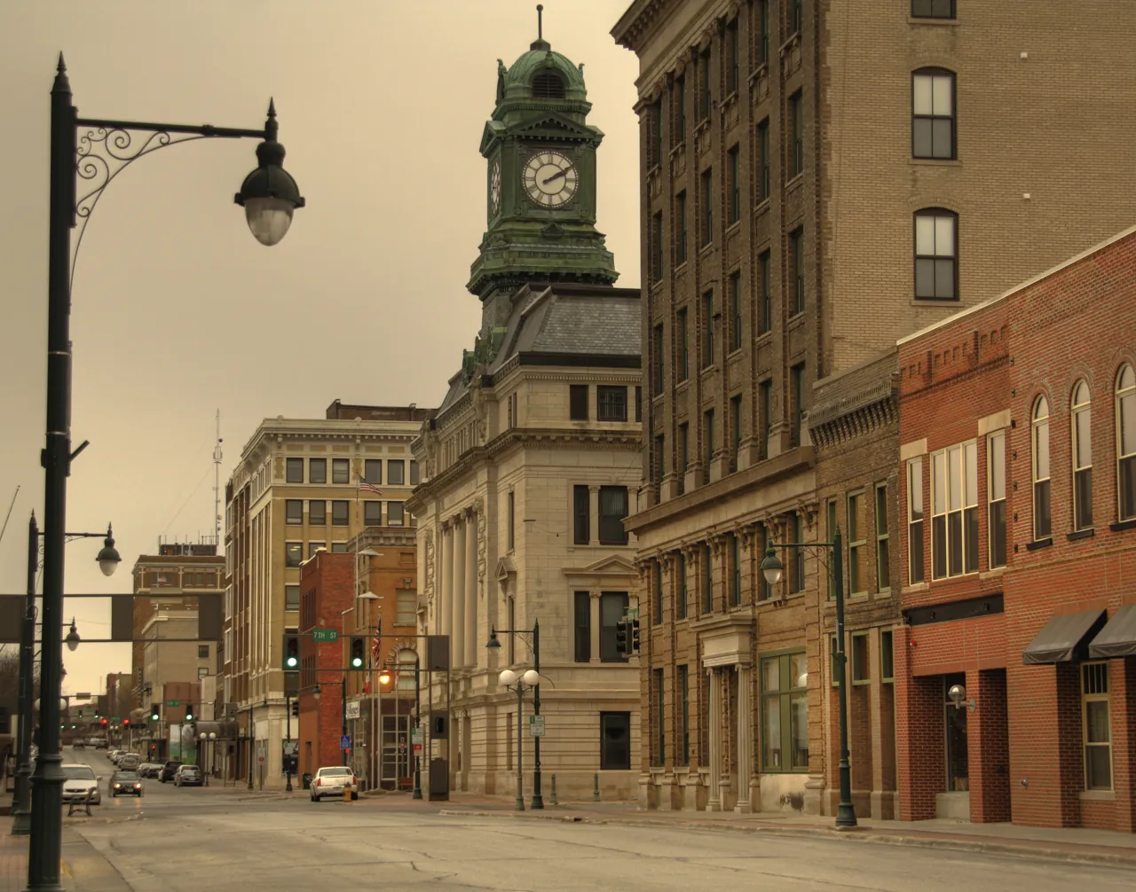 Downtown Fort Dodge and Webster County Courthouse, photographed in 2009